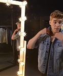 ALL_ACCESS-_Justin_s_NEO_dressing_room_mp4_000015057.jpg