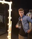 ALL_ACCESS-_Justin_s_NEO_dressing_room_mp4_000020980.jpg