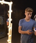ALL_ACCESS-_Justin_s_NEO_dressing_room_mp4_000042420.jpg