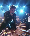 Justin_Bieber_-_All_Around_The_World_28Official29_ft__Ludacris_mp40176.jpg