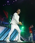 Justin_Bieber_-_All_Around_The_World_28Official29_ft__Ludacris_mp40356.jpg