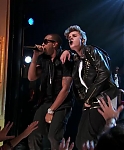 Justin_Bieber_-_All_Around_The_World_28Official29_ft__Ludacris_mp40566.jpg
