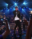 Justin_Bieber_-_All_Around_The_World_28Official29_ft__Ludacris_mp40617.jpg