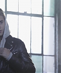 Justin_Bieber_-_Behind_the_Scenes_-_Cosmopolitan_153.jpg