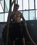 Justin_Bieber_-_Behind_the_Scenes_-_Cosmopolitan_227.jpg