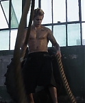 Justin_Bieber_-_Behind_the_Scenes_-_Cosmopolitan_228.jpg