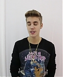Justin_Bieber_News_-_Justin27s_video_message_for_Catalina2C_a_Make-A-Wish___044.jpg