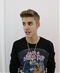 Justin_Bieber_News_-_Justin27s_video_message_for_Catalina2C_a_Make-A-Wish___057.jpg