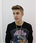 Justin_Bieber_News_-_Justin27s_video_message_for_Catalina2C_a_Make-A-Wish___059.jpg