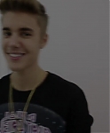 Justin_Bieber_News_-_Justin27s_video_message_for_Catalina2C_a_Make-A-Wish___295.jpg