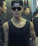 Justin_Bieber_surprised_NEO_fans_in_Shanghai21_mp40130.jpg