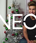 Special_holiday_surprise_from_Justin_Bieber21__NEOBieberdays_mp40708.jpg