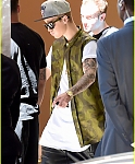 justin-bieber-investigated-by-lapd-for-robbery-04.jpg