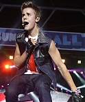 justin-bieber-live-at-the-summertime-ball-2012-1339275441-view-1.jpg