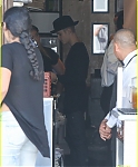 justin-bieber-yovanna-ventura-step-out-for-lunch-06.jpg