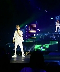 Justin_Bieber_-_All_Around_The_World_28Official29_ft__Ludacris_mp40064.jpg