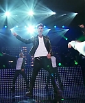 Justin_Bieber_-_All_Around_The_World_28Official29_ft__Ludacris_mp40166.jpg