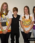 Justin_Bieber_Meet-And-Greet_-_13.jpg