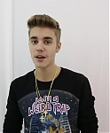 Justin_Bieber_News_-_Justin27s_video_message_for_Catalina2C_a_Make-A-Wish___099.jpg