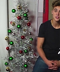 Special_holiday_surprise_from_Justin_Bieber21__NEOBieberdays_mp40720.jpg